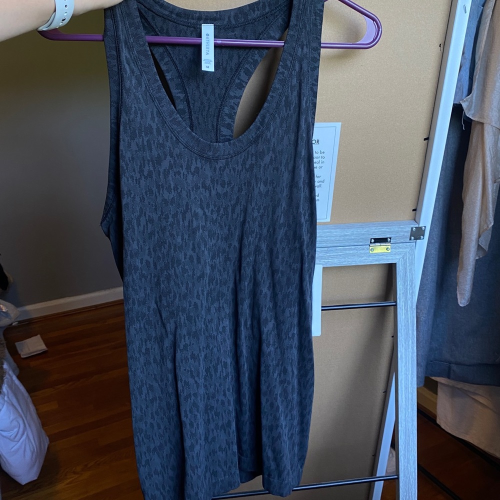 NWT Athleta momentum printed tank size M women Razorback